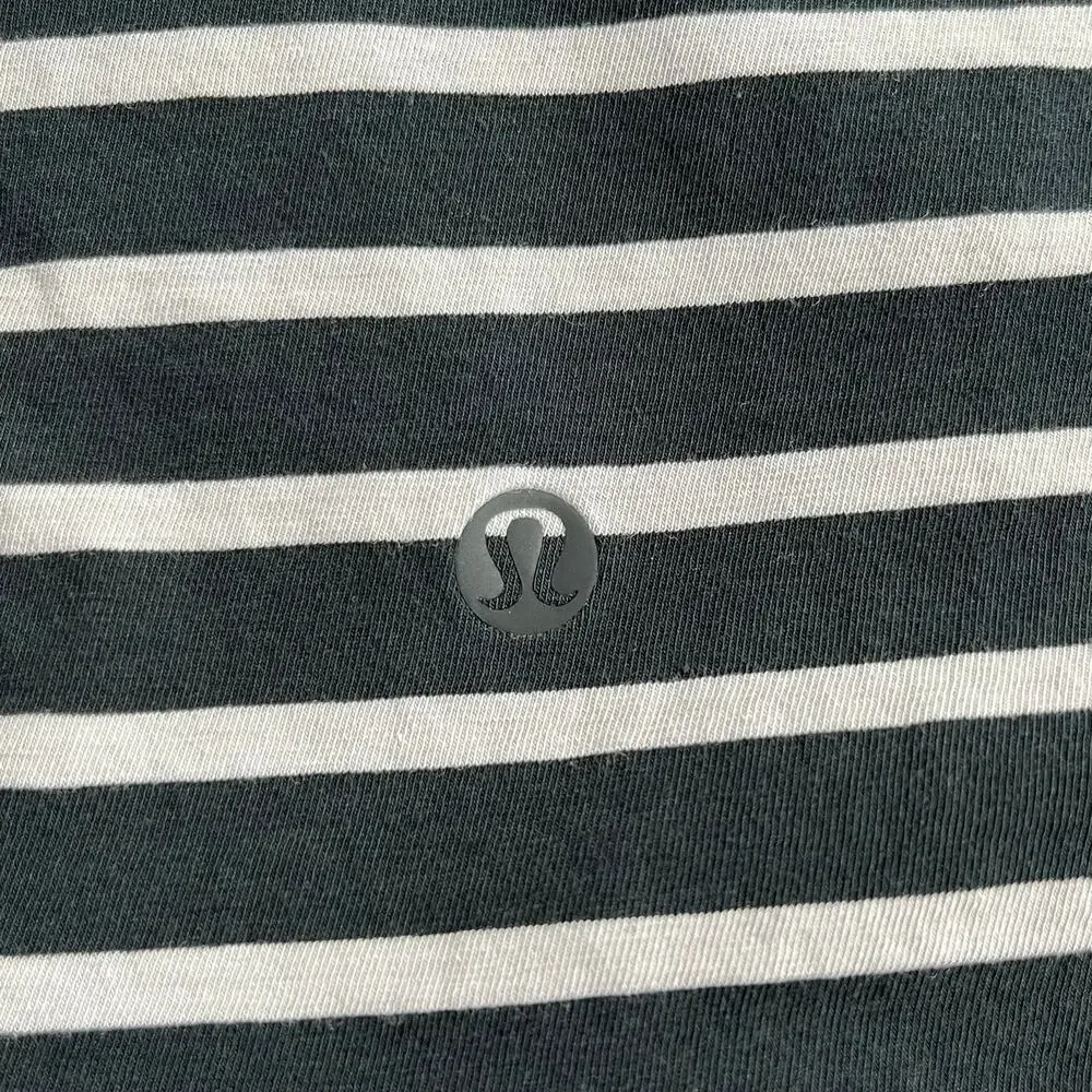 Lululemon Racerback Tank Top Black Grey Stripe Athleisure Gym Workout Athletic M
